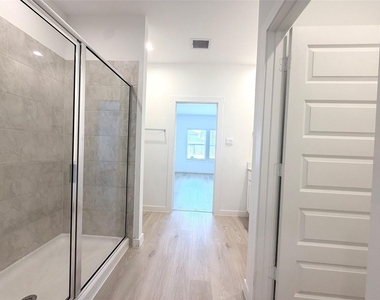 31722 Margaret Woods Lane - Photo Thumbnail 16