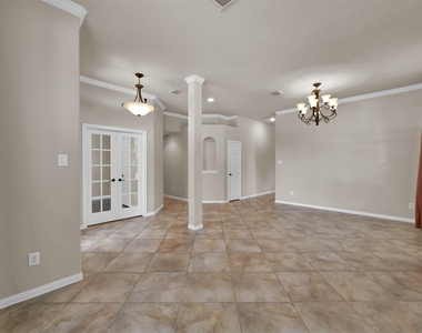 117 E Montfair Boulevard - Photo Thumbnail 3