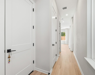 2032 W Tidwell Road - Photo Thumbnail 6