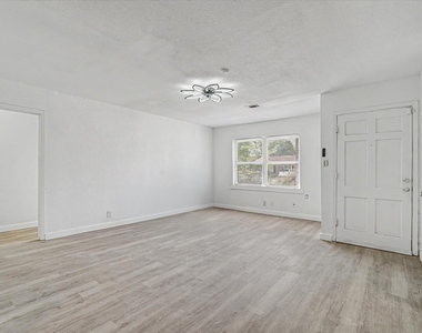 13331 Halifax Street - Photo Thumbnail 4
