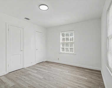 13331 Halifax Street - Photo Thumbnail 20