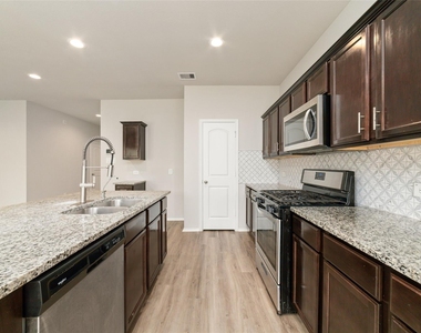 23702 Harrow Field Lane - Photo Thumbnail 13