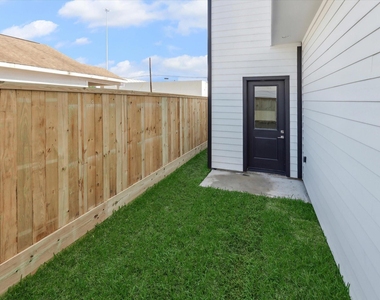 5617 Leonard Street - Photo Thumbnail 17