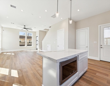 5617 Leonard Street - Photo Thumbnail 3