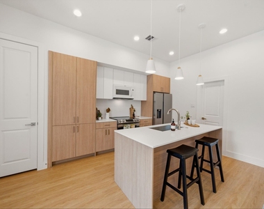 6514 Luce Street - Photo Thumbnail 6
