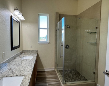 4123 Old Chocolate Bayou Road - Photo Thumbnail 12