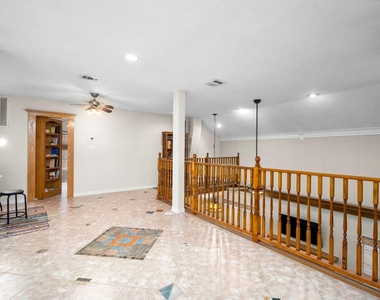 2 Amber Fire Place - Photo Thumbnail 18