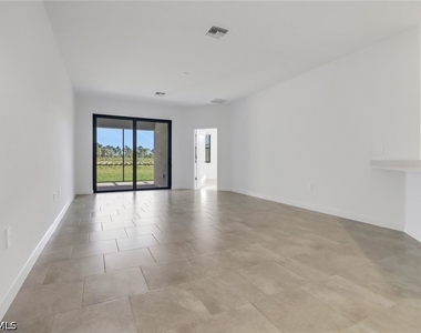 19717 Hinkley Drive - Photo Thumbnail 8