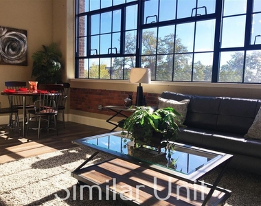 34 Franklin - Photo Thumbnail 2