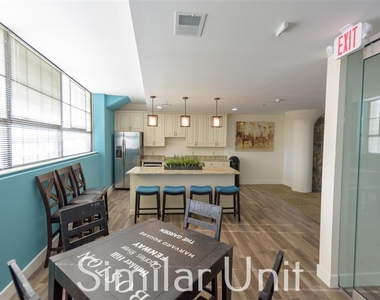 34 Franklin - Photo Thumbnail 19