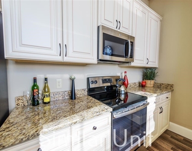 34 Franklin - Photo Thumbnail 7