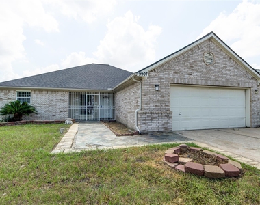 9907 Golden Glen Drive - Photo Thumbnail 1
