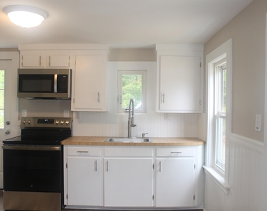 21 Collins - Photo Thumbnail 10