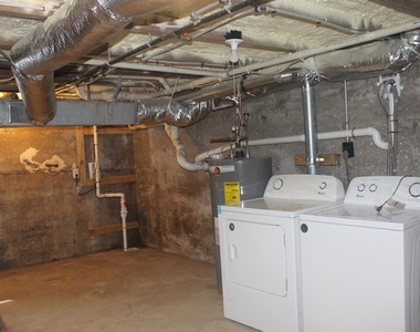 21 Collins - Photo Thumbnail 32