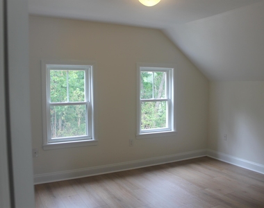 21 Collins - Photo Thumbnail 26