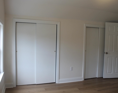 21 Collins - Photo Thumbnail 27