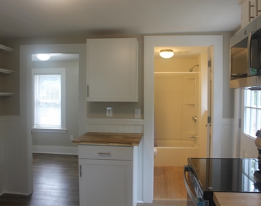 21 Collins - Photo Thumbnail 19