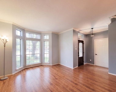 20303 Vaulted Chestnut Lane - Photo Thumbnail 3