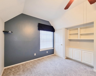 20303 Vaulted Chestnut Lane - Photo Thumbnail 22