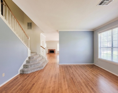 20303 Vaulted Chestnut Lane - Photo Thumbnail 9