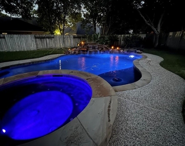 20303 Vaulted Chestnut Lane - Photo Thumbnail 35