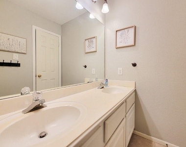 20303 Vaulted Chestnut Lane - Photo Thumbnail 25