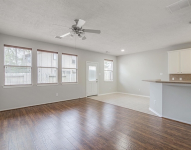 58 S Burberry Park Circle - Photo Thumbnail 4