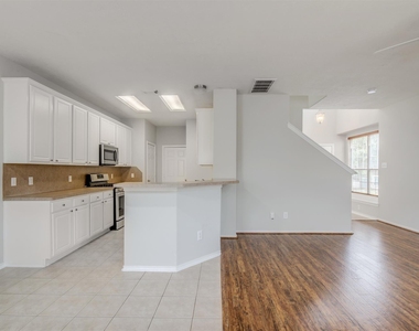 58 S Burberry Park Circle - Photo Thumbnail 6