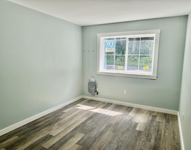 473 Maple - Photo Thumbnail 12