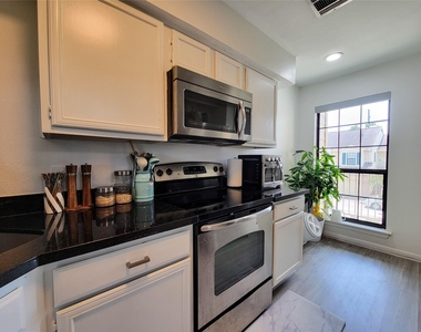 755 Bering Drive - Photo Thumbnail 8