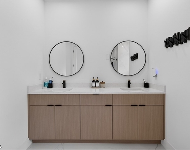 414 Highland Avenue - Photo Thumbnail 15