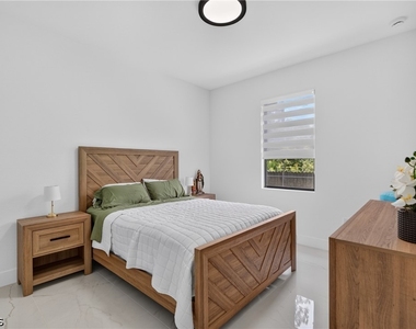 414 Highland Avenue - Photo Thumbnail 7