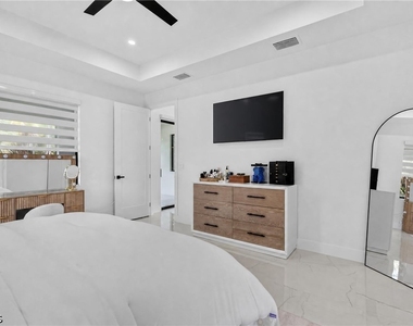 414 Highland Avenue - Photo Thumbnail 16
