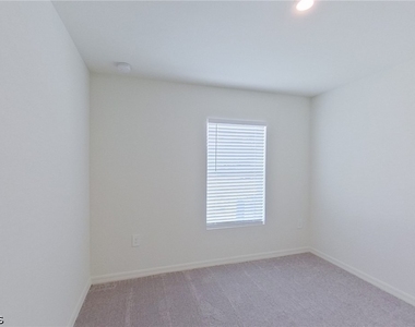 4020 Garden Boulevard - Photo Thumbnail 7