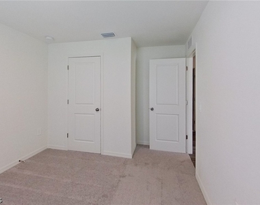 4020 Garden Boulevard - Photo Thumbnail 15