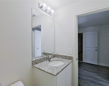 4020 Garden Boulevard - Photo Thumbnail 16