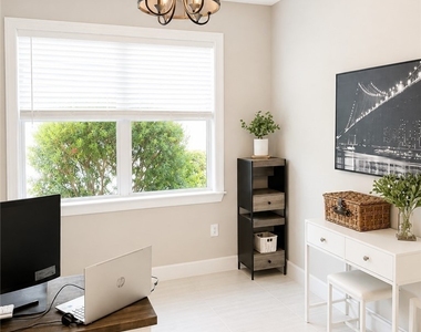 42211 Edgewater Drive - Photo Thumbnail 13