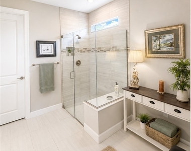42211 Edgewater Drive - Photo Thumbnail 8