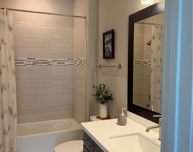 42211 Edgewater Drive - Photo Thumbnail 15