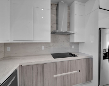 436 Nw 38th Avenue - Photo Thumbnail 12
