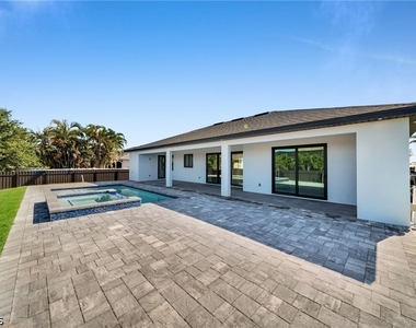 436 Nw 38th Avenue - Photo Thumbnail 39