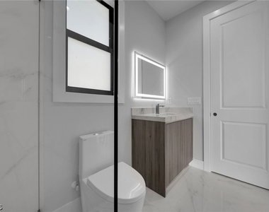 436 Nw 38th Avenue - Photo Thumbnail 30