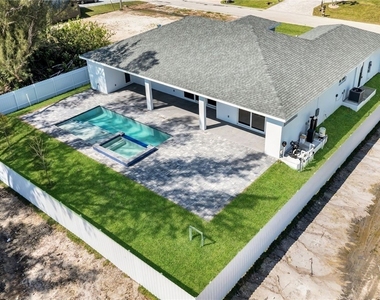 1107 Nw 40th Place - Photo Thumbnail 42