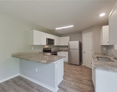 947 Grant Boulevard - Photo Thumbnail 9