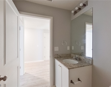 947 Grant Boulevard - Photo Thumbnail 16