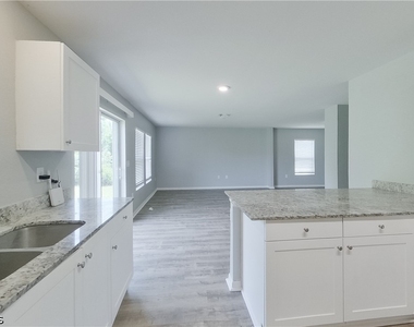 947 Grant Boulevard - Photo Thumbnail 13