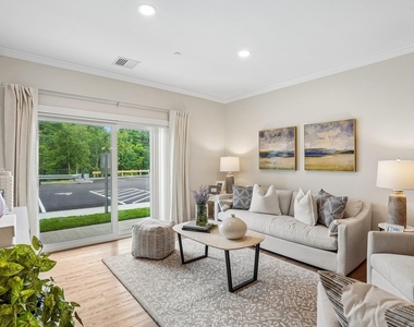 74 Rockingham - Photo Thumbnail 4