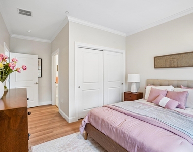 74 Rockingham - Photo Thumbnail 10