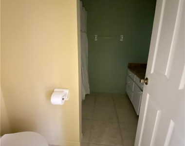 5478 Thomas Street - Photo Thumbnail 12