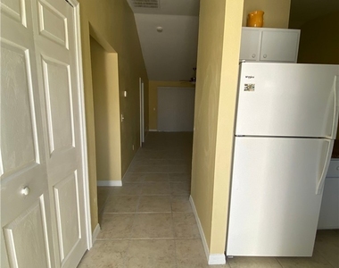 5478 Thomas Street - Photo Thumbnail 3